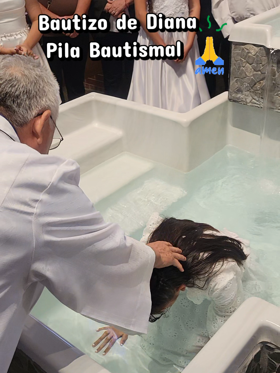 El bautizo de Diana  iglesia  católica  San Atanasio en Long Beach ca  #bautizo #catolico  #sacramentos  #iglesiacatolica  #bautizocatolico 