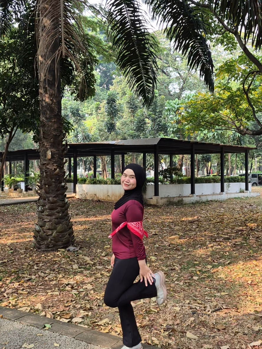Pake sound kemenangan🤟🏃‍♀️  #pelarikonten #Running #asics #fyp 
