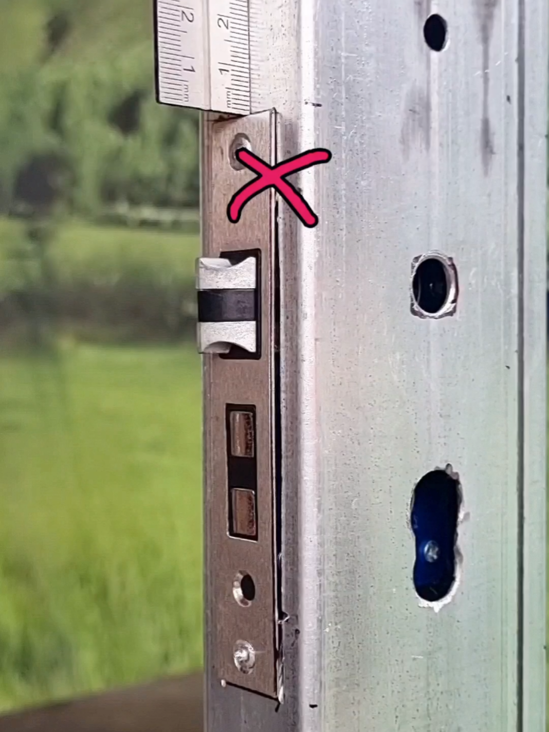 The secret to installing a flat lock body for beginners. #welding #lock #ideas #creative 