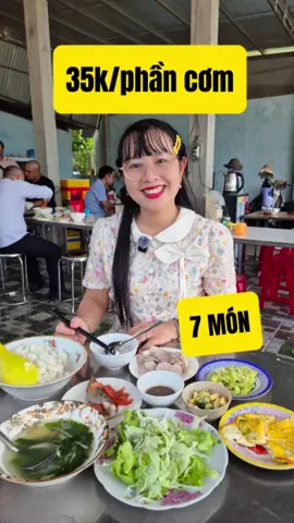 Trực tiếp kiểm chứng mâm cơm 35k Quảng Ngãi 😃 #creatorsearchinsights  #trendingvideo  #xuhuong  #monngonquangngai  #mamcomgiadinh 
