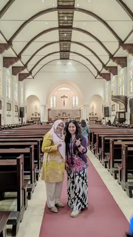 Puji Tuhan bertemu dg BESTie SMA @titikmasriah di pemberkatan nikah putri Pak Sintana, sehat selalu ya dulur😍God bless😇 #fypppppppppppppppppppppppp #fypviralシ #fyppage #Godblessus #bestiesma 