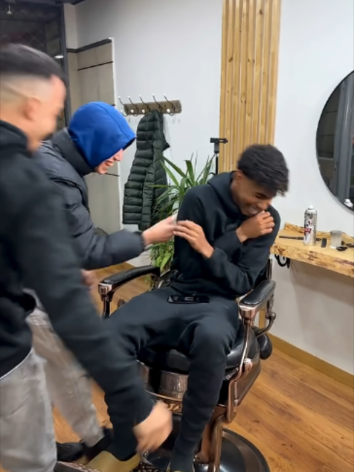 لماذا لا يستطيع لامين يامال قيادة سيارته الخاصة 😱‼️_2160p#football #tiktok #foryou #viral #fyp