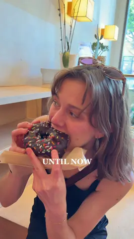 Yeasted donuts are hard to come by when you’re strictly gluten free. This was like a wave of a past gluten-filled life. It made me SO HAPPY!!  @modernbreadandbagel thank you !! :D #glutenfreedonut #glutenfreebakery