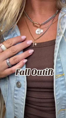 Fall vibes without pretending it’s 60 degrees outside yet 😂🍂🤎 The perfect little transition outfit for when your heart says fall but the weather says absolutely not. #FallTransition #FallOutfit #FallStyle #TransitionOutfit #OOTD 
