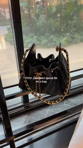 Such a queen #whatsinmybag #unboxingvideo #chanel 