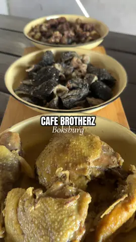 Traditional food lovers! This one is for you.  We recently visited Cafe Brotherz in Boksburg and the traditional food craving was sorted!  If you love traditional food or you’re just craving it for that day but you don’t want to spend ours making it, this is your spot!  📍Cafe Brotherz, 572 Trichard Road, Boksburg #creatorsearchinsights #foodvideo #traditionalfood #foodvlog #tik_tok 