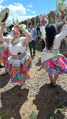 #huancayo_perú🇵🇪❤ #familia #santiago #bailestiktok #mibellaclaudia❤️ 