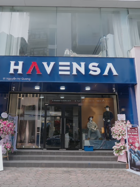 HAVENSA GRAND OPENING — RECAP 📷 Nhìn lại những khoảnh khắc đáng nhớ trong ngày khai trương HAVENSA tại 91 Nguyễn Hy Quang. Cảm ơn anh em, bạn bè và đối tác đã dành thời gian ghé thăm, chung vui và đồng hành cùng HAVENSA trong cột mốc đặc biệt này. 📷 Một khởi đầu mới, và hành trình vẫn còn ở phía trước. 📷 HAVENSA — 91 Nguyễn Hy Quang, Hà Nội #havens #havensa