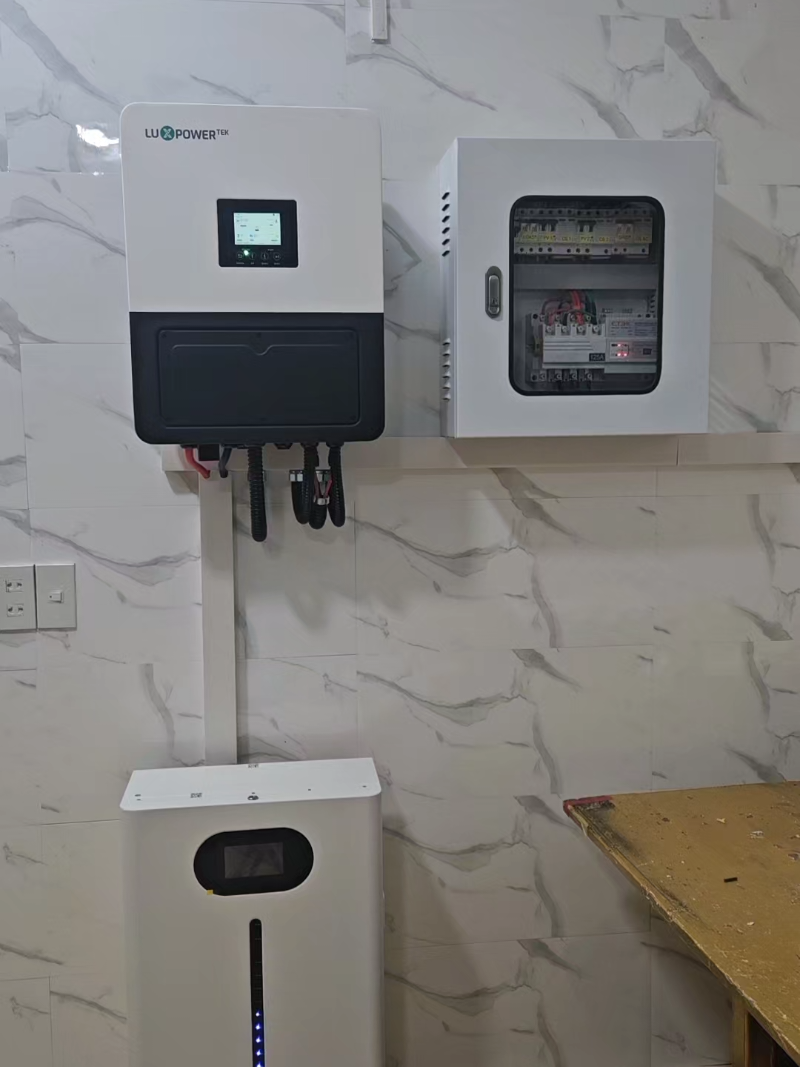 Trả lời @rinthetrin   Cách để chúng ta sử dụng tải mà không bị gián đoạn khi cúp điện lưới.  Lắp điện mặt trời anh em lưu ý nhé. #điệnmặttrời 