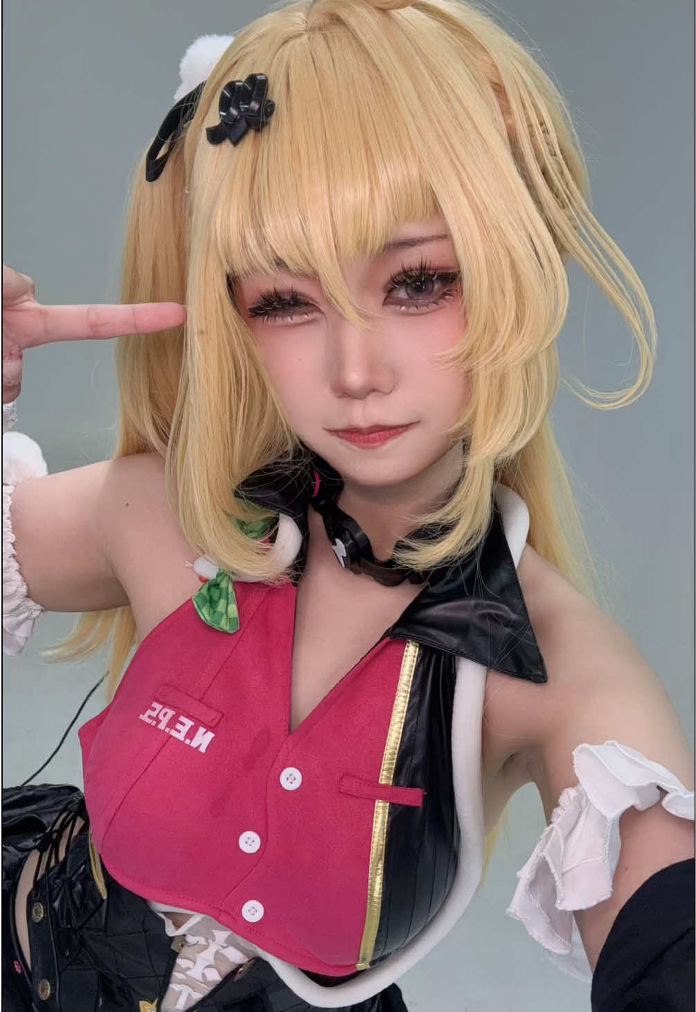 just a cute little snake 🐍💗 don’t worry, I don’t bite… much :3 #cissia #cissiacosplay #cissiazzz #zenlesszonezero #zzzcosplay 