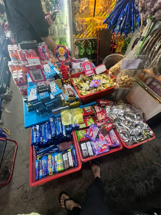 thời tới thì phá, phá xong lại hết thời. đến lúc đủ trải nghiệm để biết trân trọng, thì lại không có cơ hội....