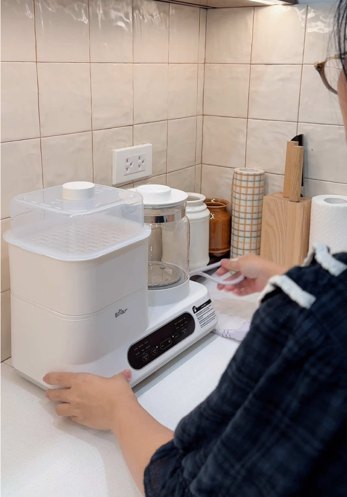 Mình đã là mẹ 2 đứa, còn bạn mình h mới nhập cuộc mẹ bỉm. Nay mua quà cho nó là bộ máy đa năng này, dùng thử rồi mới thấy tiện và phù hợp lắm #dailyvlog #bearmebe #SongNheCungBear #BearVietnam