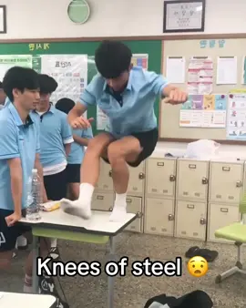 Unreal 🔥 (via xezemver/IG) #knee #strength #flexibility
