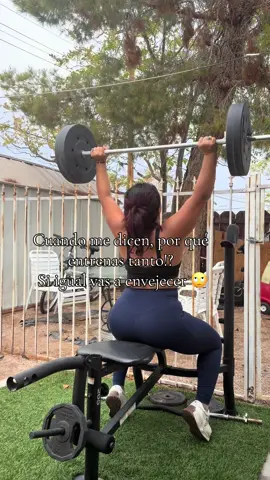 💪🏻pero fuerte 😂💅 #ropafitness #motivacion #gym 