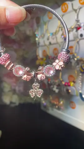 You can see here#😍😍😍 #beauty #lucky #dazzling #bracelet 