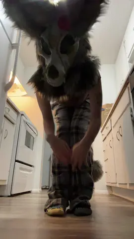 Never have the courage to actually dance dance but here I am! Enjoy :3 #dance #furries #furry #fursona #fursuit 