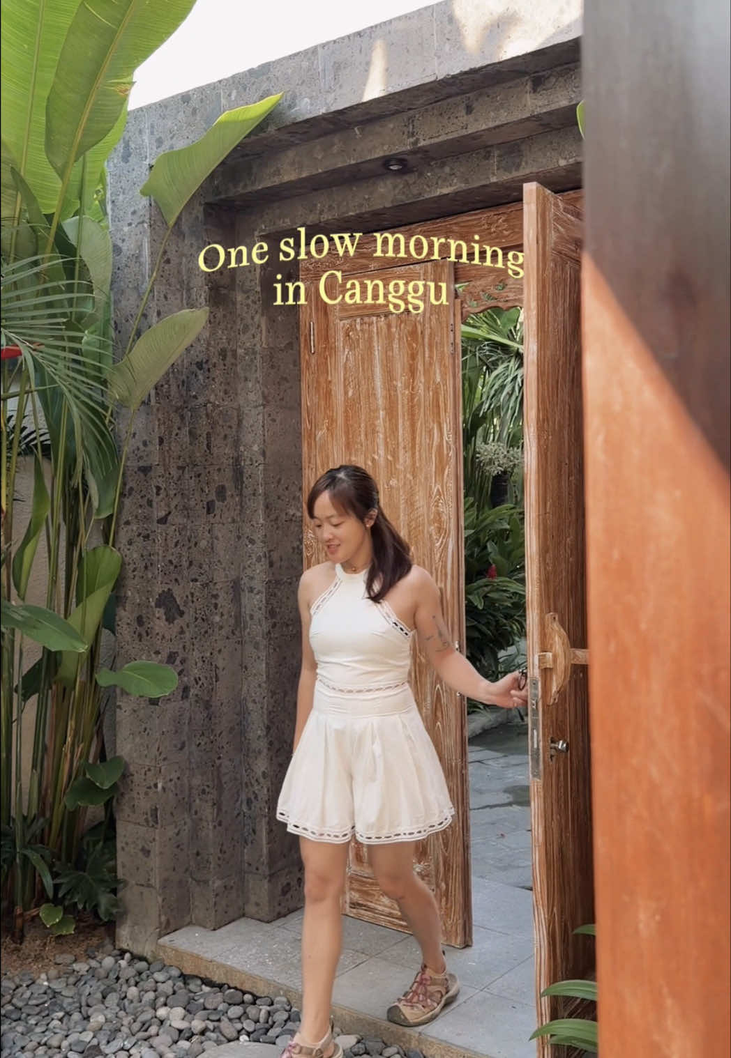 Baru turun gunung ditambah setelah beberapa hari full kerja & latihan, akhirnya nemu tempat yang enak banget buat santai sejenak 🧘🏻‍♀️ @lachubavillascanggu  #villabali #villa #bali