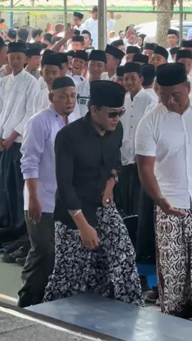 Kerawuhan Gus ell di smp 1 negri favorit Bandung tulung agung  #viral_video_tiktok #promomakanharian #gusellhamyahya #tiktokgogempar #fyppppppppppppppppppppppp @MT. IBADALLAH OFFICIAL 