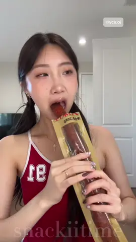 some of the BEST latiao mukbangs 😋  @joy🐰ྀི @Allie Nom 🍥 @mahieatz @naominomsi @munch2munch  #asmr #foodporn #mukbangs #fyp #latiao 