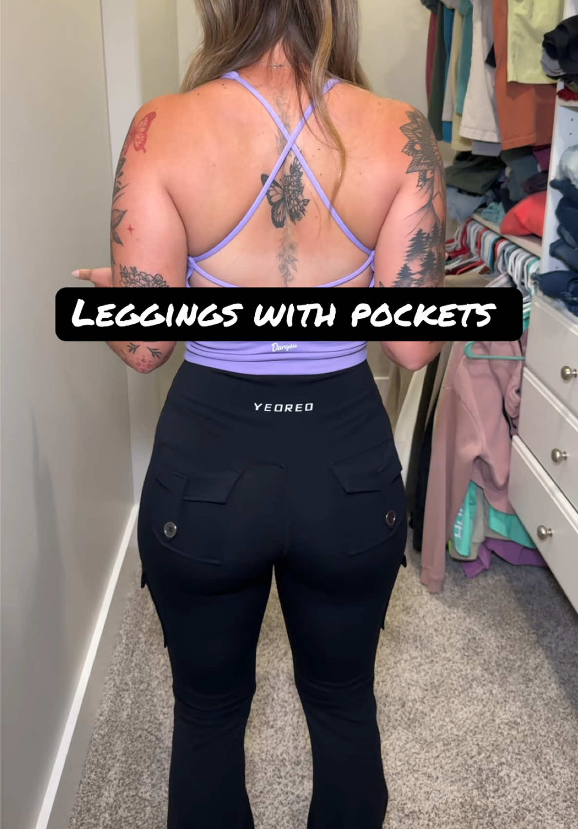 Not see through!! So comfy! #yeoreo #leggings #flarepants #leggingswithpockets #womensfashion 