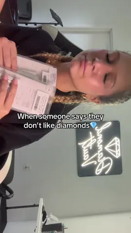 How could someone not love diamonds? #fyp #funny #viral #diamonds 