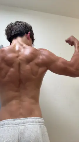 #fyp #abs #bicep #18 #back 