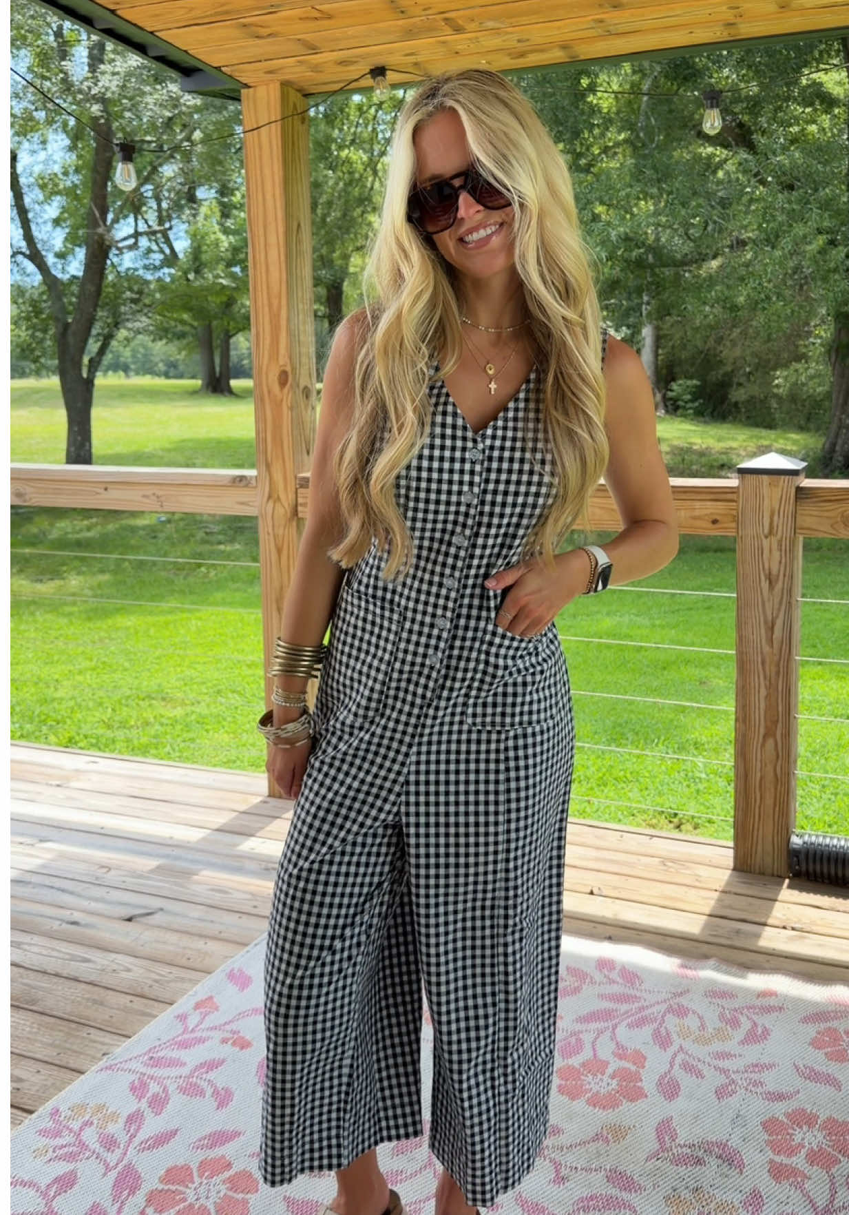 The built in waist tie is so good! Love this cotton gingham jumpsuit for summer to fall! #tiktokshopcreatorpicks #TikTokshopbacktoschool #falloutfits #pumpkinpatchoutfit #errandsoutfit 