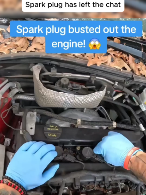 Spark plug has left the chat #mobile #mechanic #Love #work #help #emergency #foryou #short #bodycam #viral