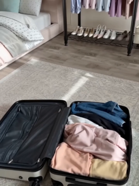 Freestanding garment rack featuring 3 separate hanging zones for coats and blazers 🧥📐#tiktokmademebuylt #roomtransformation #smallspaceliving #tiktok #tiktokshop #fyp #organizationhacks #bedroomorganization #homeorganization #clothingrack #closetorganization #CleanTok