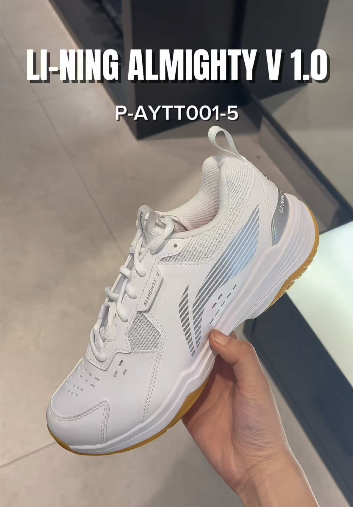 ⚡ Nhẹ chân, di chuyển thoát hơn! Li-Ning ALMIGHTY V 1.0 mang đến sự linh hoạt và ổn định cho những pha xử lý tốc độ trên sân 🏸👟 #LiNing #AlmightyV10 #GiayCauLong #CauLong #GiayTheThao     