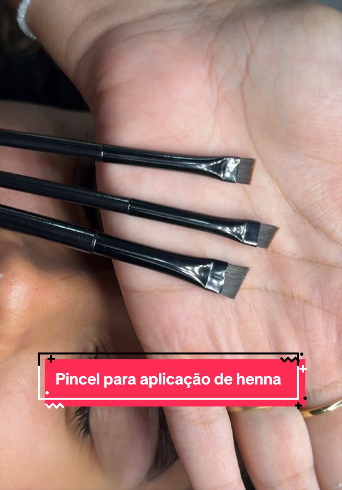 COMPRE AQUI👆👆👆 Kit com 3 pincéis ultrafino para aplicação de henna nas sobrancelhas. #sobrancelhas #pincelchanfrado #aplicacaodehenna #sobrancelhasperfeitas
