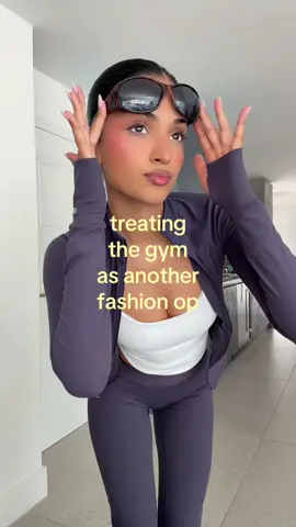 everywhere I go its a fashion moment💅🏼💅🏼💅🏼 #gym #inspo #trending @Oner Active 