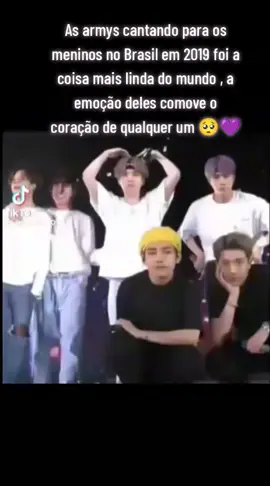O ARMY cantando para o BTS, em 2019 no Brasil 💜🇧🇷 Foi no Allianz Parque, São Paulo. No final do show, quando eles já estavam se despedindo, o estádio inteiro começou a cantar Young Forever. Foi o coração do ARMY brasileiro falando mais alto. O Jin tentando segurar o choro, o Jimin com os olhinhos cheios de lágrima, o Jungkook escondendo o rosto, o Taehyung com a mão no coração, o Namjoon sorrindo mas emocionado. Eles não esperavam. Mas a atitude das armys falaram mais alto e entregou um grande show a eles , pois eles merecem isso e  muito mais !! Foi o dia que o Brasil mostrou pro BTS o quanto eles são amados aqui. E até hoje, em 2026, a gente ainda se arrepia vendo isso. 2019 nunca vai ser esquecido. Volta, BTS. O Brasil ainda está aqui cantando por vocês. 💜 #bts #btsarmy #btsbrasil #bangtan #youngforever 