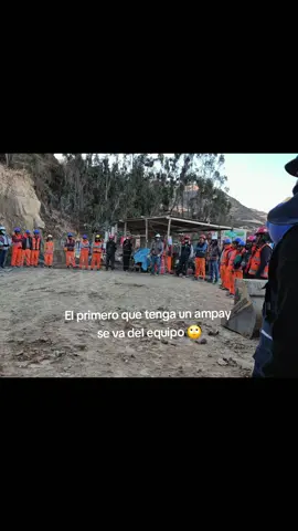 Siempre fieles 🤷🏻‍♀️ #humor #obra #construcción #charla #ingenieria 