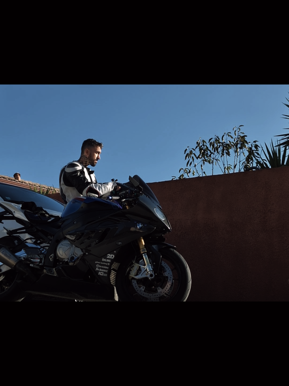une dinguerie cette moto 🫪🫪#tiktokfrance🇨🇵 #fyp #s1000rr #hypersport #pourtoi 