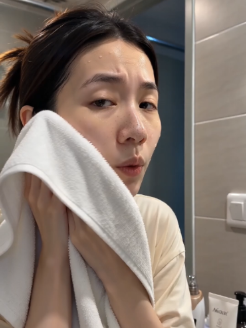 吸黑头2I can’t believe how good it turned out. #foryou #trending #viral #tiktok Disclaimer: Final price, shipping costs, coupons and discounts are subject to change at any time. This video was generated by AI. Always check the product list on TikTok Shop for the latest details. #foryou #trending #viral #tiktok