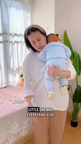 Baby cuddles, hands-free! 👶🏾🩶 Keep your little one close and comfortable while you go about your day with this Portable Baby Sling. Featuring soft material, adjustable shoulder straps, and an anti-slip design for a more secure fit. Perfect for everyday walks, errands, and those moments when your baby just wants to be close. 🥰 🛒 Shop yours on Ishtari today!