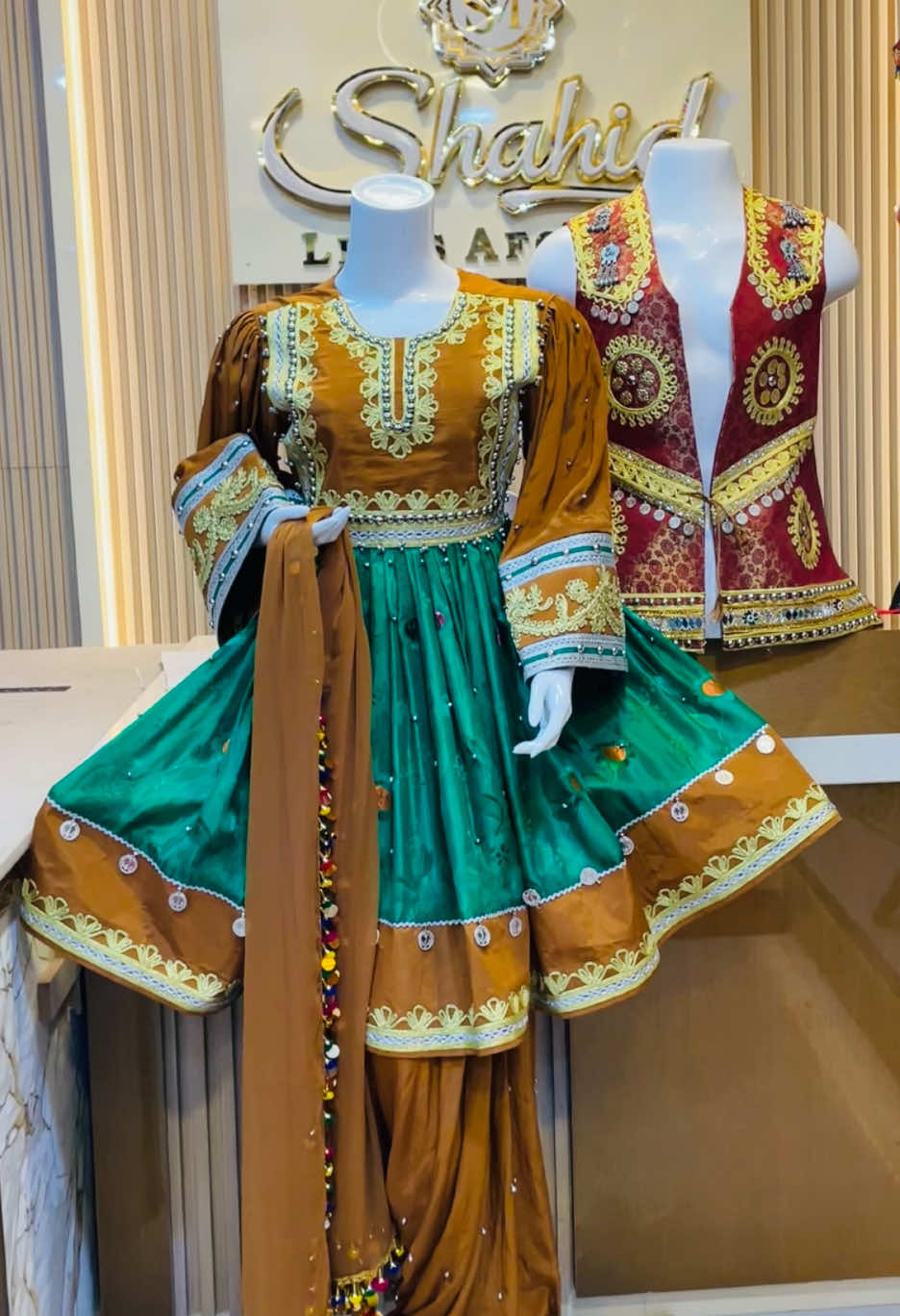 Watsap@TikTok @Zahid Brand👗 +93788256291Nice desghin for women #foryour #fyp #expression #virla 