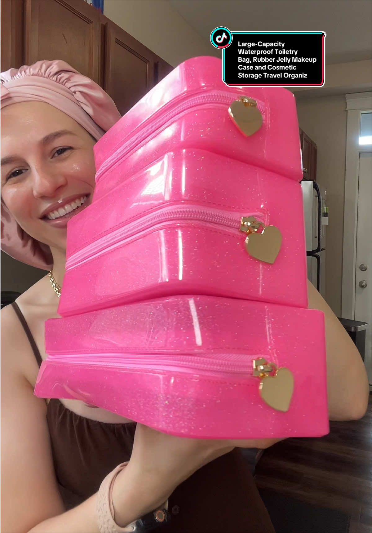 Súper lindos y amplios ✅😍✨ Artículos de tocador impermeables de gran capacidad Bolsa, estuche de maquillaje de goma y cosmético Organizador de viaje de almacenamiento con diseño de cremallera, portátil para viajes de negocios, bolsas de viaje de cosméticos, #jellymakeup #storagemakeup #organize #cosmeticspouch #multiuse 