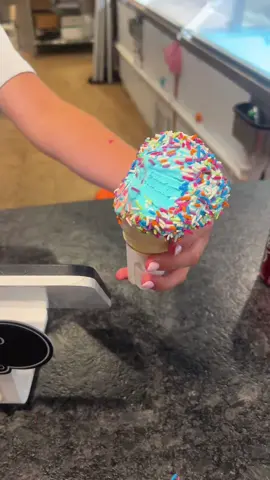 “Why is there a bite taken out of it?” Sorry… that’s my favorite. 🤭🍦😂 #icecream #medfordlakesnj #southjerseyfoodie #smalltown #satire 