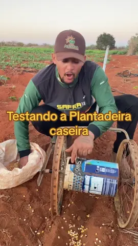 Hora da verdade testando a Plantadeira caseira #viralvideo 