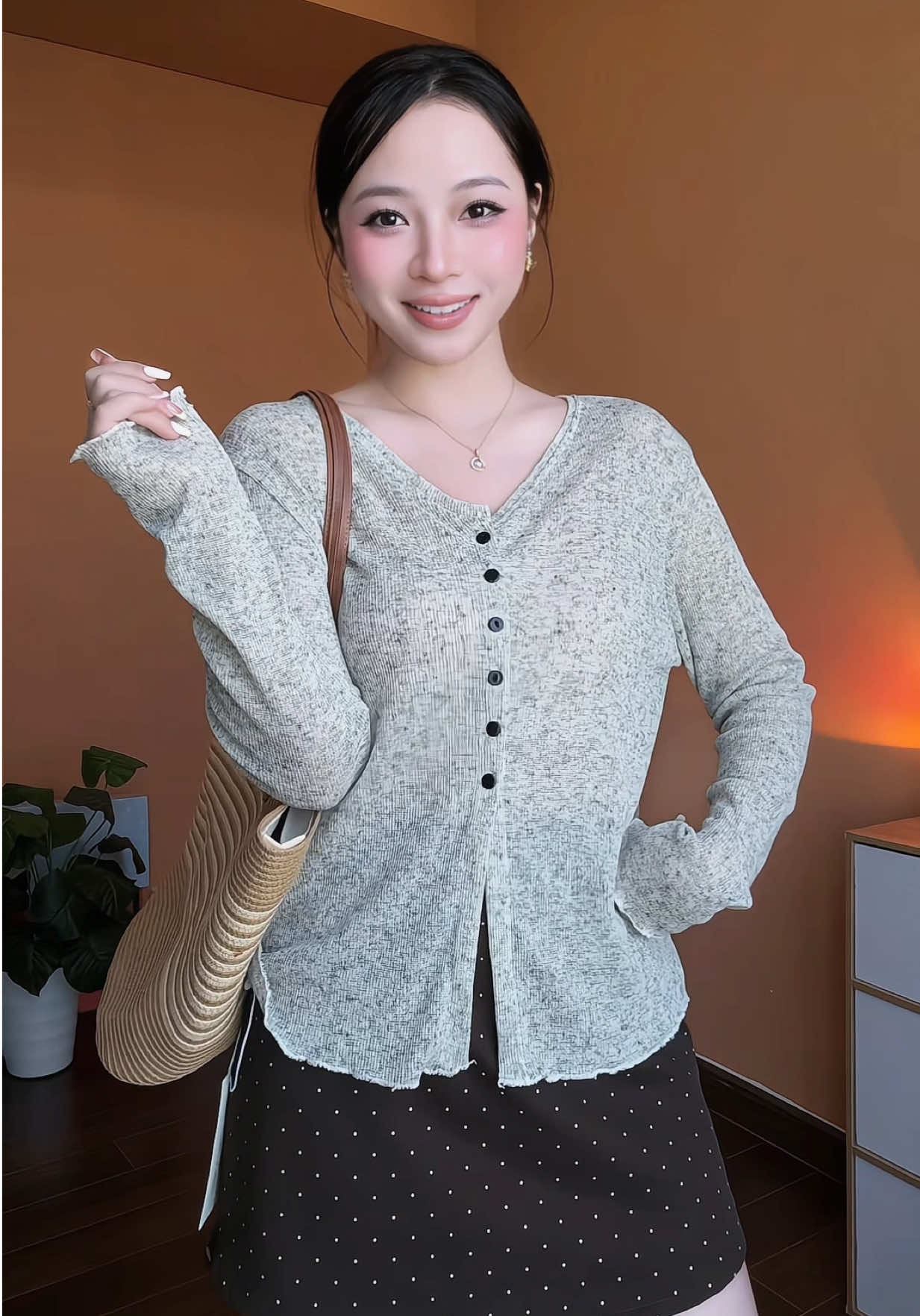 Áo thun dệt kim tay dài phối cúc bọc xinh xỉu 🌷#aothundetkim #aothundaitay #mayreview 