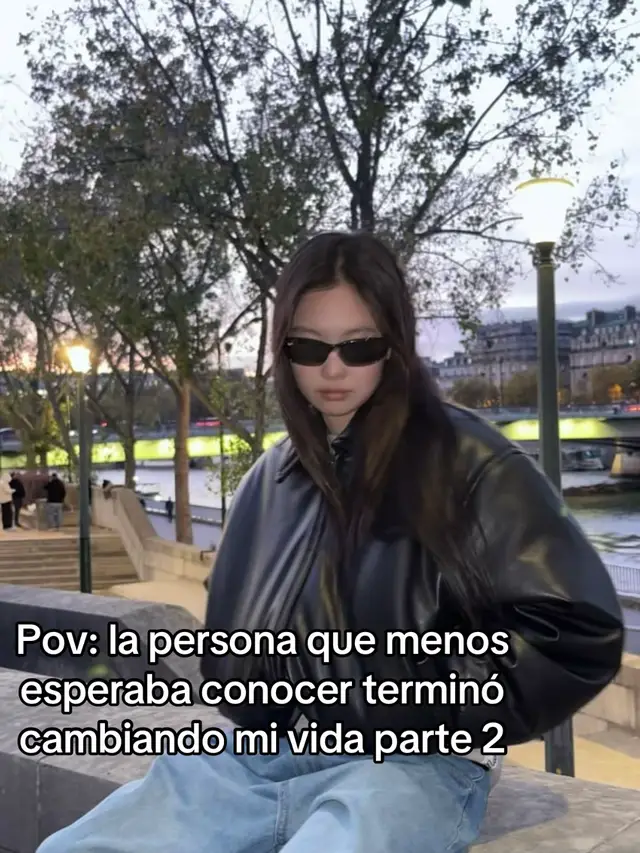 Ya dejen de mandarle mensajes a lisa😔 #blackpinkau #kpopau #blackpink #au #kpop