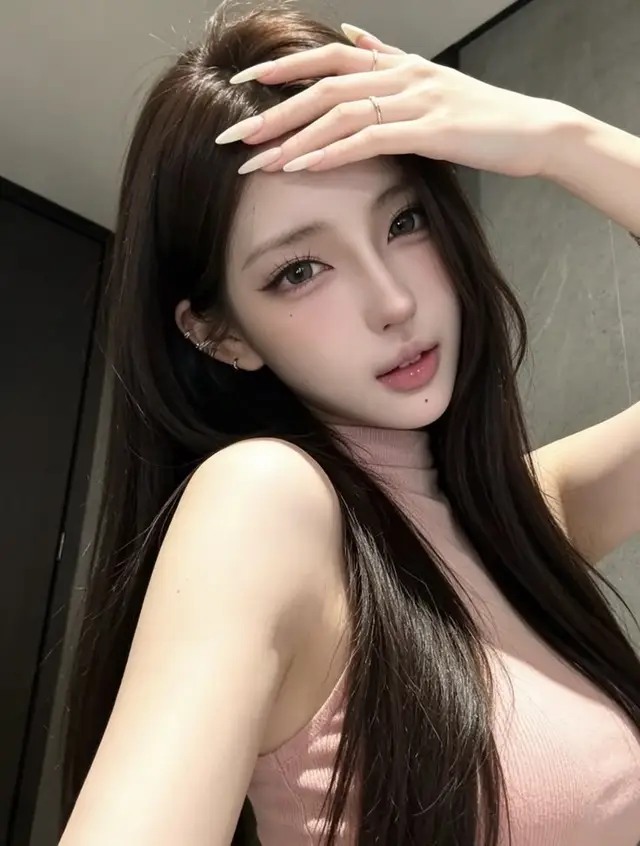 “最近熬夜和白天睡觉的频率越来越高，身体也不想吃任何东西了。头痛、头晕再次出现，不想再和任何人交流，只是下意识地趴着刷手机。在经历了那些努力熬过来的日子后，这种状态竟然又循环往复了。”