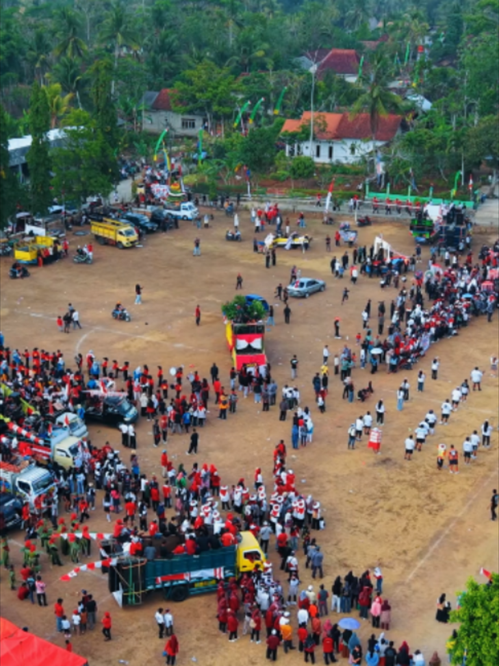 #KARNAVAL DESA PRINGKUKU  #KECAMATANPRINGKUKU  #KARNAVALPRINGKUKU #Memeriahkan17agustus #djiair3s  @dji.indonesia @djiair3s @wahyuexplor
