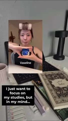 I love whatever this called 🤣🙂#vaseline #fyp #fypシ #skincare #viralvideo 