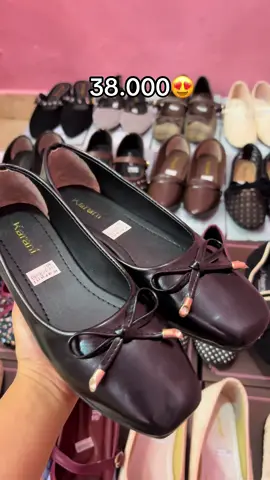 Tersedia sz 37-40 ya guys🥰 Maps : Af storee mustikajaya Bekasi  #afstoremustikajaya #bekasiviral #4u #tokoviral 