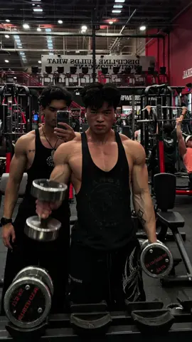 lookin a likkle watery lately but we’re dialling back in @Breathedivinity code josh #gym #aesthetics 