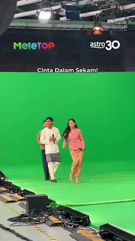 Imran ada je disini~ 📺 Astro Ria 104 | Astro GO | sooka ⏰ 9 malam Strim lebih, jimat lebih dengan Astro X3: Epic Pack. Dari RM159.99/bln*, nikmati 140+ saluran, sukan LIVE serta 7 aplikasi penstriman popular seperti Netflix, Disney+, iQIYI, Prime Video dan banyak lagi. Memang puas hati sekeluarga! #JomUsha @MeleTOP #AstroX3 #OnDemand #MeleTOP