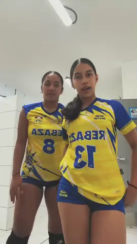@Cris. 15 #rebazaacosta💛💙🏐 #fyp #parati 
